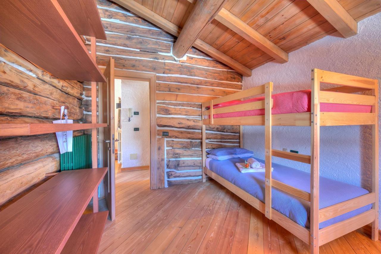 Lidia In-ski Out 50m Chalet Livigno